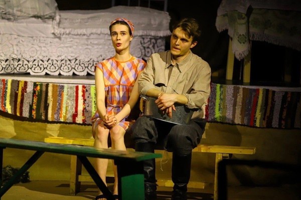 Спектакль «Люди, милые, здравствуйте!»