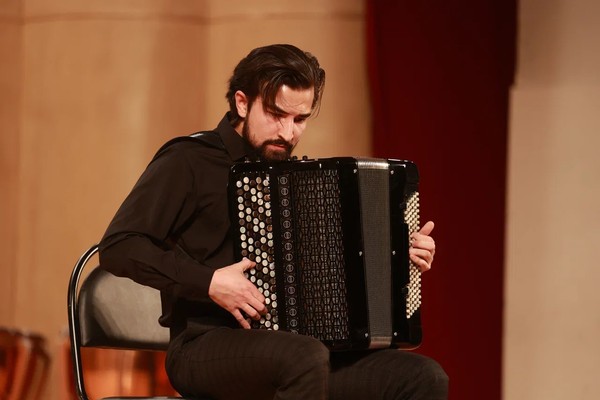 Триумф баяна