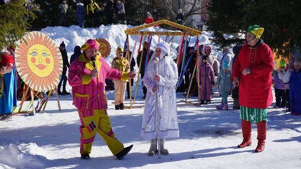 Масляничные гулянья «Проделки Бабы Яги»