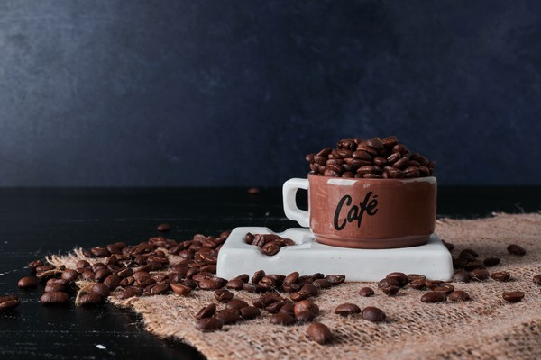 Кофеграфия «Пока кофе не остыл»