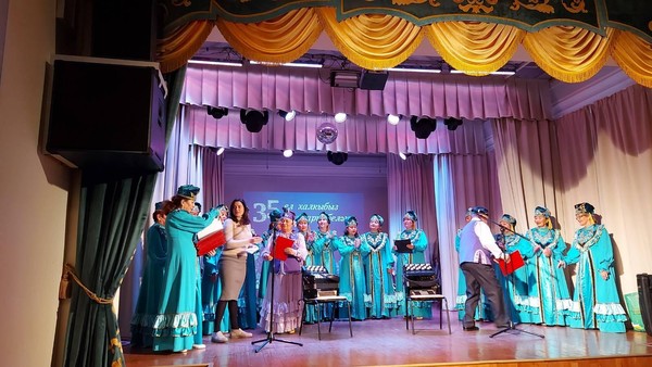 Концерт народного хора «Дуслык»: сохраняя традиции предков