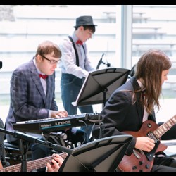 Moonberry Jam и Вадим Иващенко