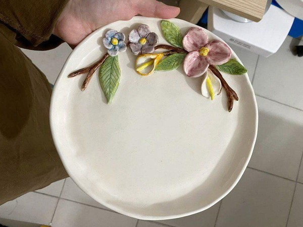 Мастер-класс «Цветочные керамические тарелочки к встрече весны и пробуждению природы»