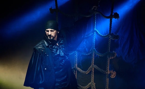 Олег Леушин