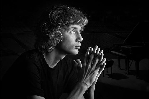 Концерт «Иван Бессонов и Симфонический оркестр»