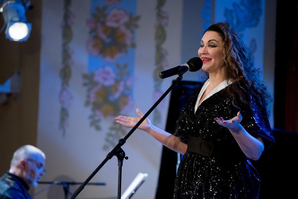 Ещё не вечер