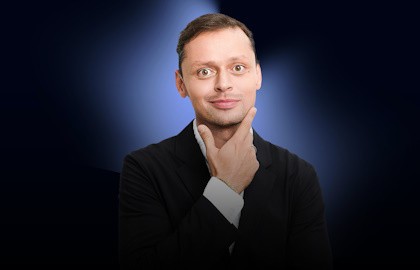 Виктор Комаров