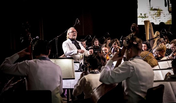 С героями великого Отечества