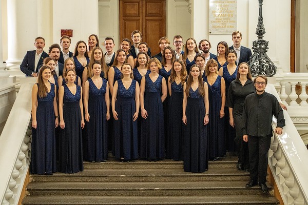 Хором едины