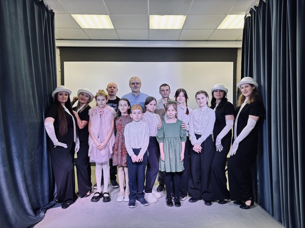 Честь и слава защитникам