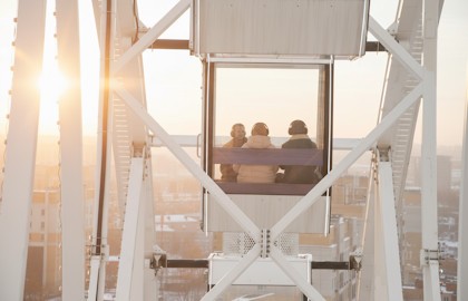 Слегка касаться земли