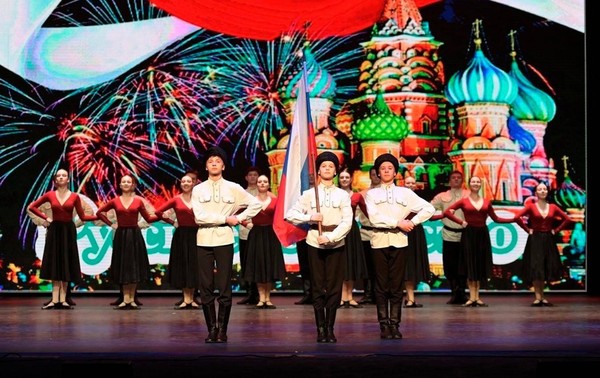 Разрешите поздравить с Днём защитника Отечества