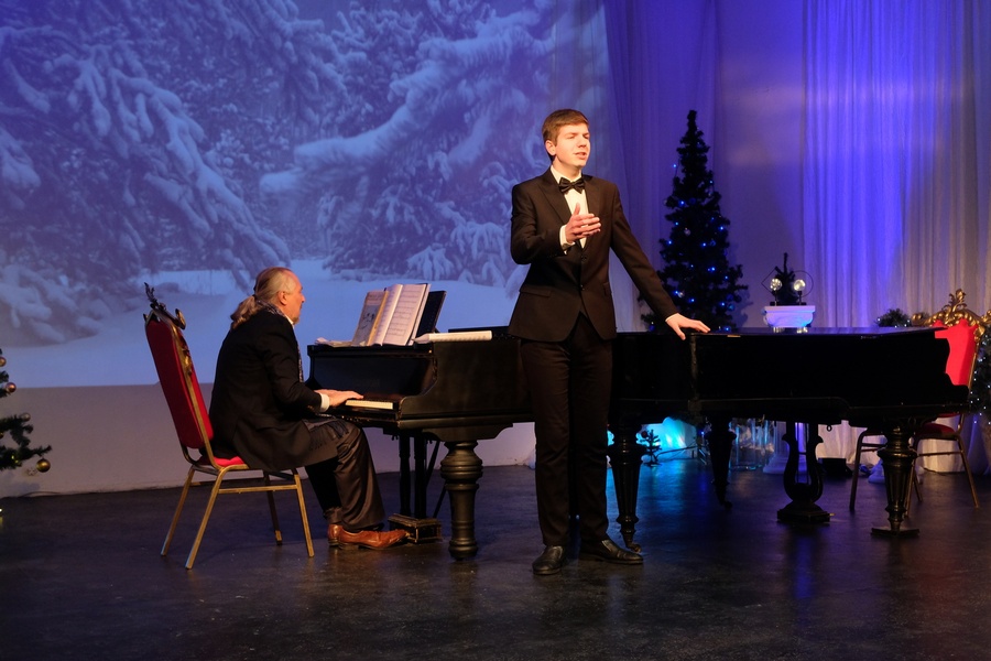 «День Защитников Отечества» Праздничный концерт н. а.России Александр Дедик и солисты музыкальных театров