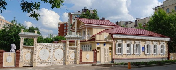 Экспозиция «Дом генерала Слотова (выставка дворянского быта конца XIX – начала XX в.)»