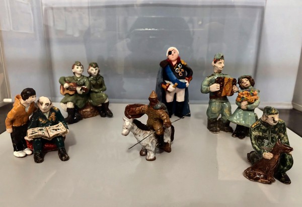 Выставка «Образ защитника Отечества»