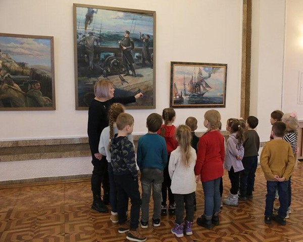 Выставка «Живопись – защитникам Отечества»