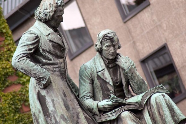 «Странствие от сказки к сказке»