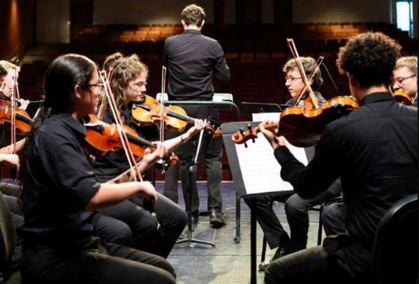 Академический концерт на струнно-смычковом отделении