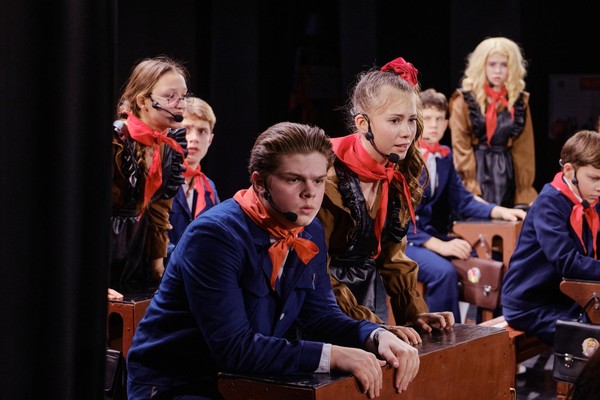 Спектакль «Детки из клетки»