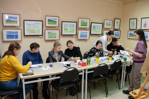 Мастер-класс Инклюзивной творческой лаборатории для подопечных организации «Особая семья»