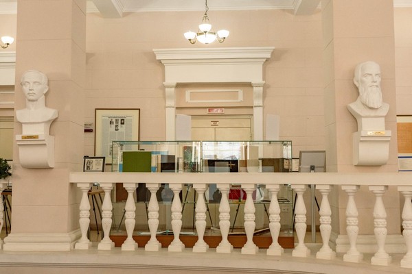 «Мода эпохи Ампир в романе Л. Н. Толстого «Война и мир»: между реальностью и вымыслом»