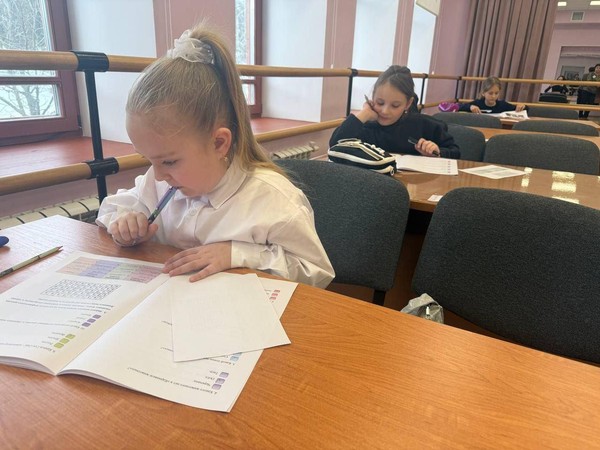 Открытый урок «Рисуем природу»