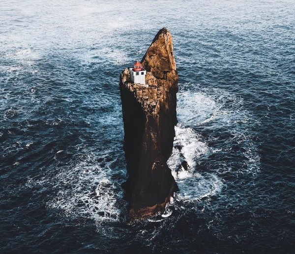 Лекция «Маяк на кpаю мирa»