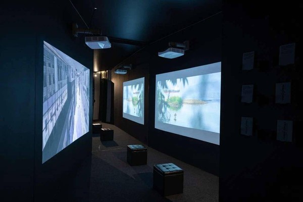 Выставка «Гимны города»