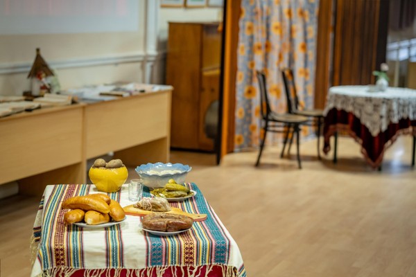 Иммерсивная познавательная программа «О слуге Мельпомены замолвите слово»