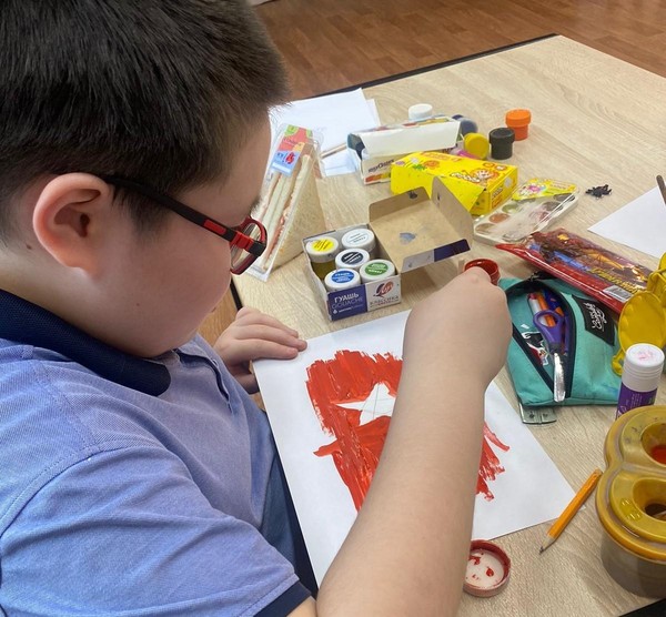 Конкурс рисунков «Время героев»