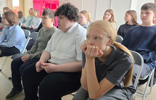 Патриотически час «От Ермака до современности»