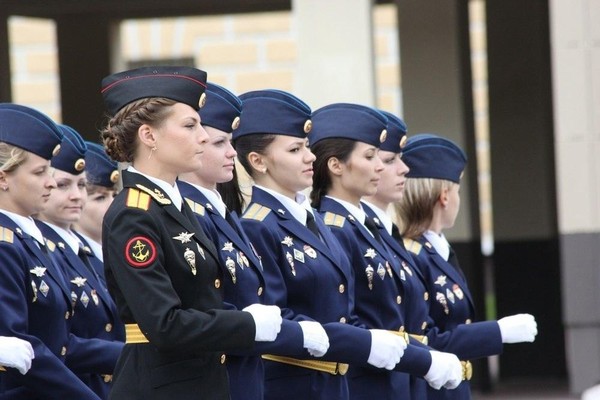 Тематическая беседа «2-й выпуск девушек-офицеров РГВВДКУ»