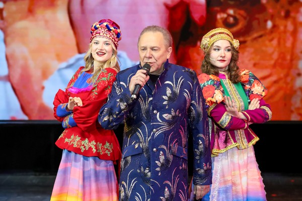 Русское шоу Владимира Девятова