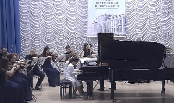 Гала-концерт фортепианных ансамблей с камерным оркестром «Орфей»