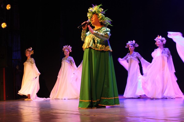 Программа «Песни, рожденные сердцем»