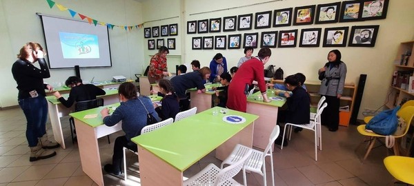 Музыкальная викторина «Меломаны»