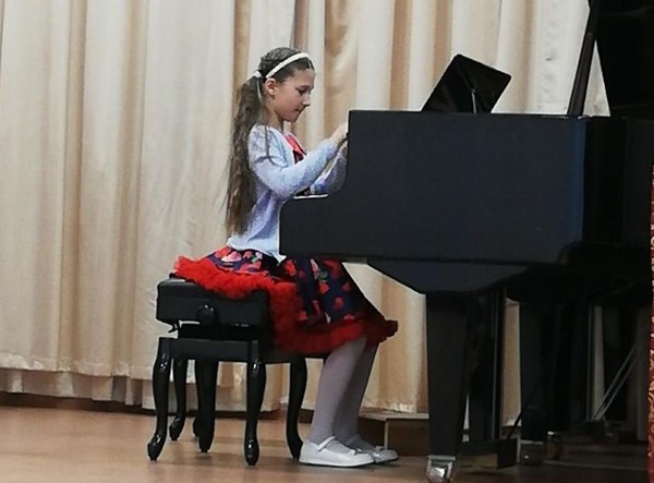 Концерт фортепианного отдела «Играем вместе»