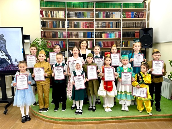 «Строками мужества»