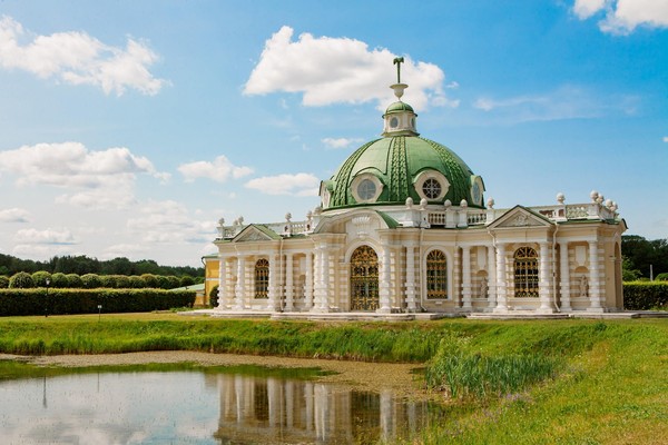 Экспозиция «Павильон «Грот»