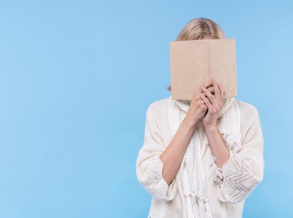 Выставка «Когда строку диктуют чувства»