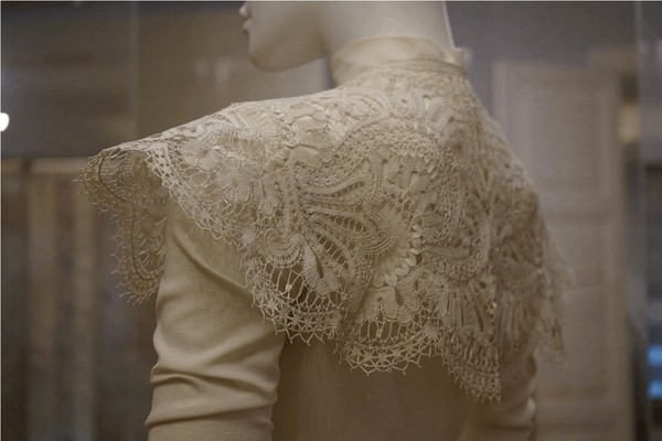 Выставка «Нити долгие дороги»