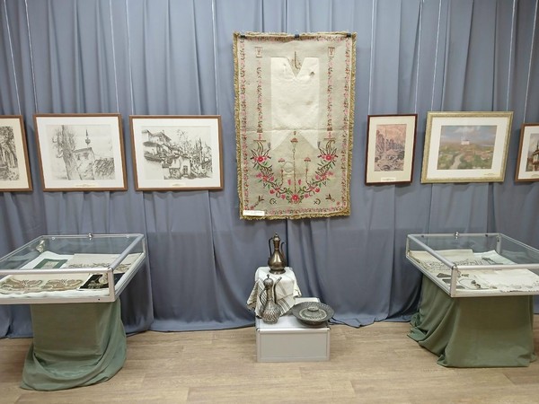 Выставка «В тени минаретов»