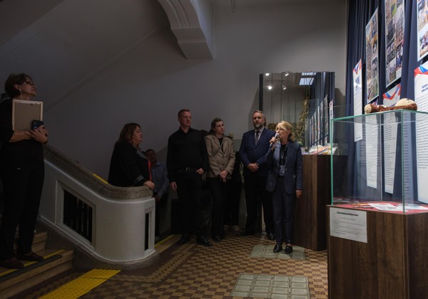 Экскурсия по выставке «Усердие, честь и достоинство»