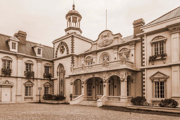 Лекция «Доходные дома Москвы: как они появились и что с ними происходит сегодня?»