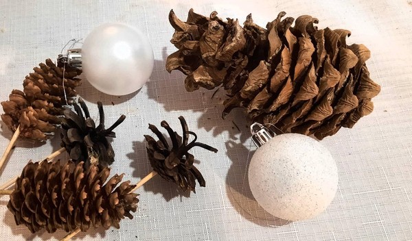 Мастер-класс «Орешки для белочки»