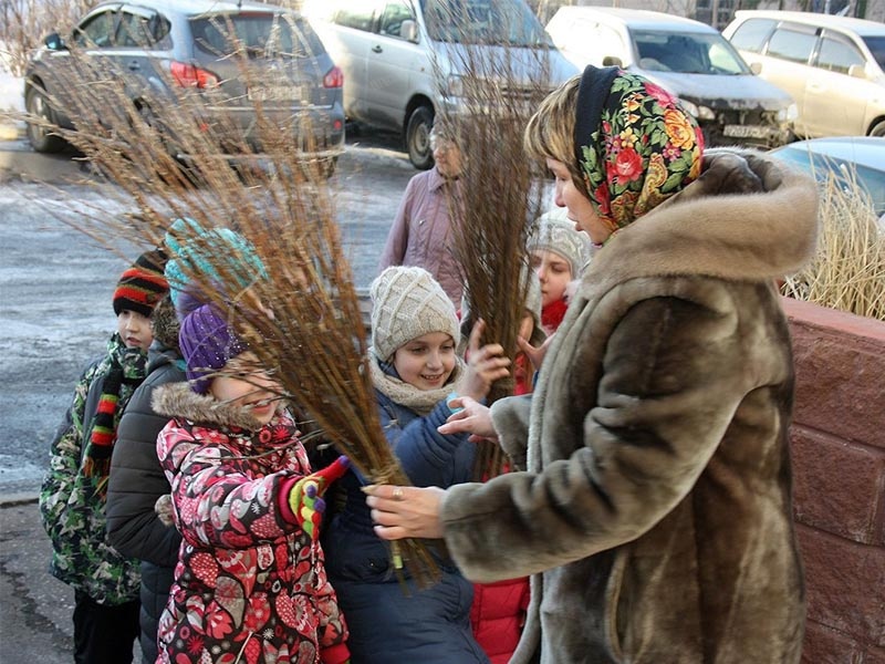 Празднование Масленицы в школе английского языка