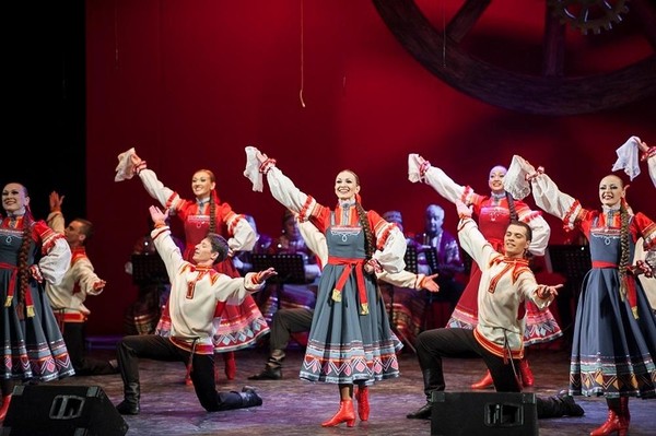 Программа «Праздничный круговорот»