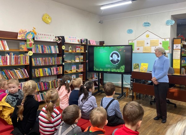 Слайд-знакомство «Марийские писатели и поэты детям»