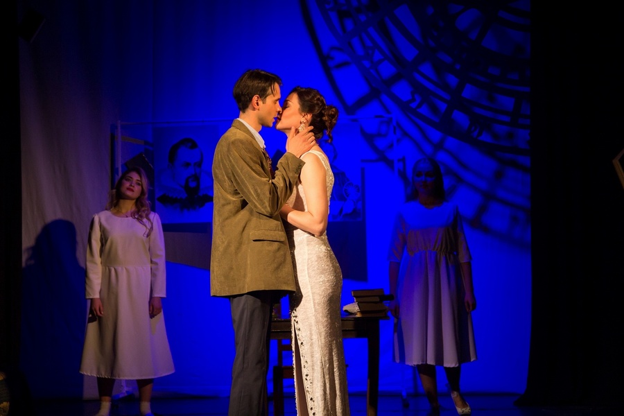 "Безымянная звезда" лирическая комедия, мелодрама