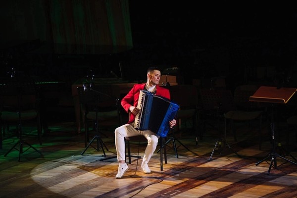 Александр Поелуев. Вселенная звука